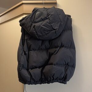 Lululemon Wunder Puff 600 down filled cropped vest